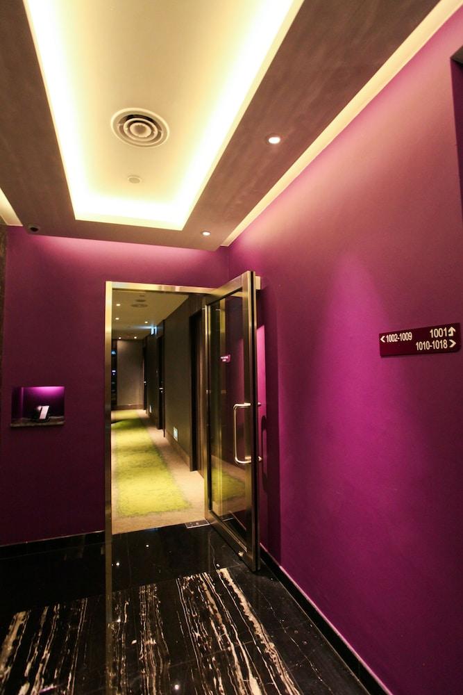 Aqueen Hotel Paya Lebar Singapore Exterior photo
